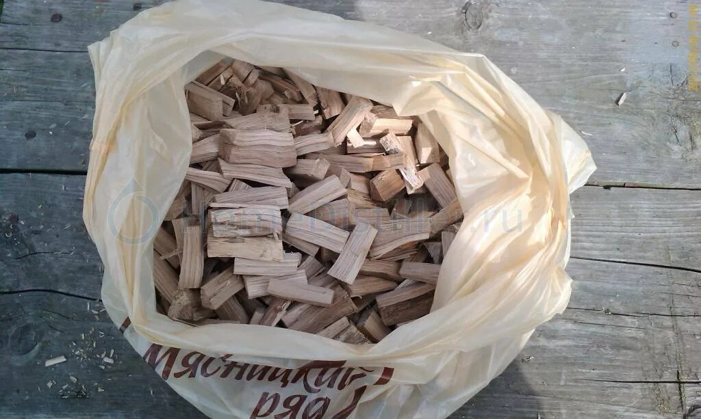 Щепа для копчения дымогенератором. Щепа д/копчения ассорти 450гр. Дымогенератор ханхи змей. Опилочный дымогенератор. Щепа для копчения из садового измельчителя.