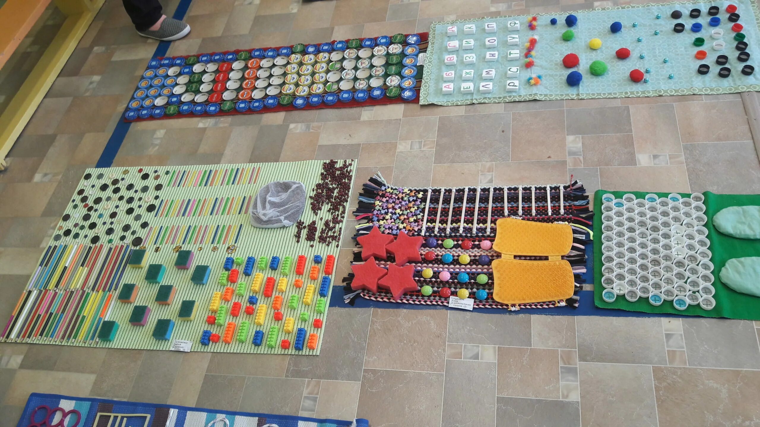 массажные дорожки для детского сада. массажные дорожки для детского сада. дорожка здоровья в детском саду. массажные дорожки в доу. массажные дорожки для детского сада.