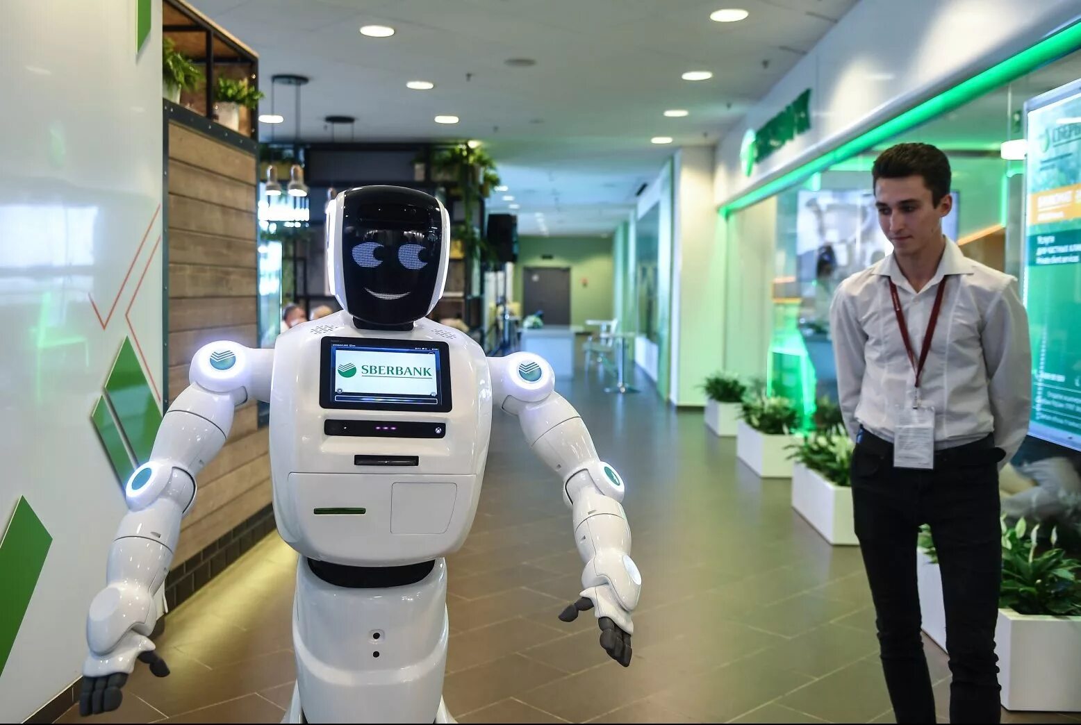 Робот консультант. Банки будущего. Роботы в будущем. Роботы в банке в будущем. Голосовой робот для бизнеса