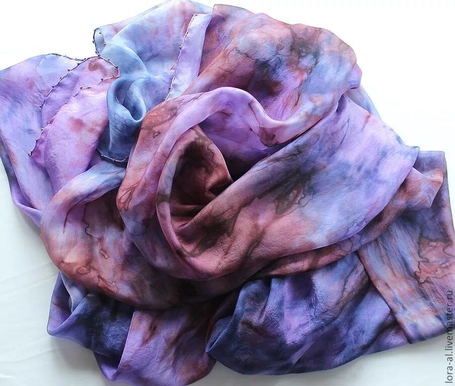 Подарок палантин. Шелковые платки в подарочной упаковке. Палантин кашемировый женский красный купить. Палантин vilado 48956 розовый. Красивые палантины.