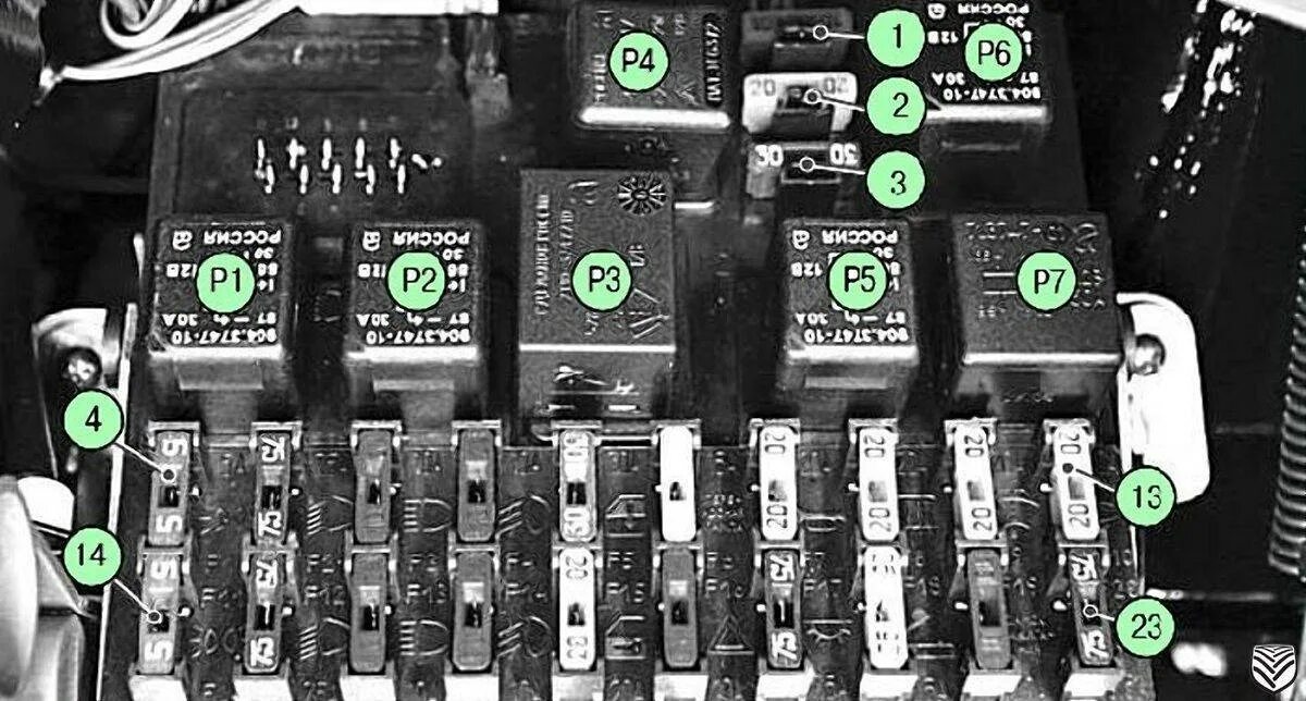 Уаз 409 двигатель предохранитель. Реле ближнего света УАЗ Патриот 2013. Реле ближнего света УАЗ Патриот 2014. Реле ближнего света УАЗ Патриот 2012. Монтажный блок УАЗ Патриот 2009.