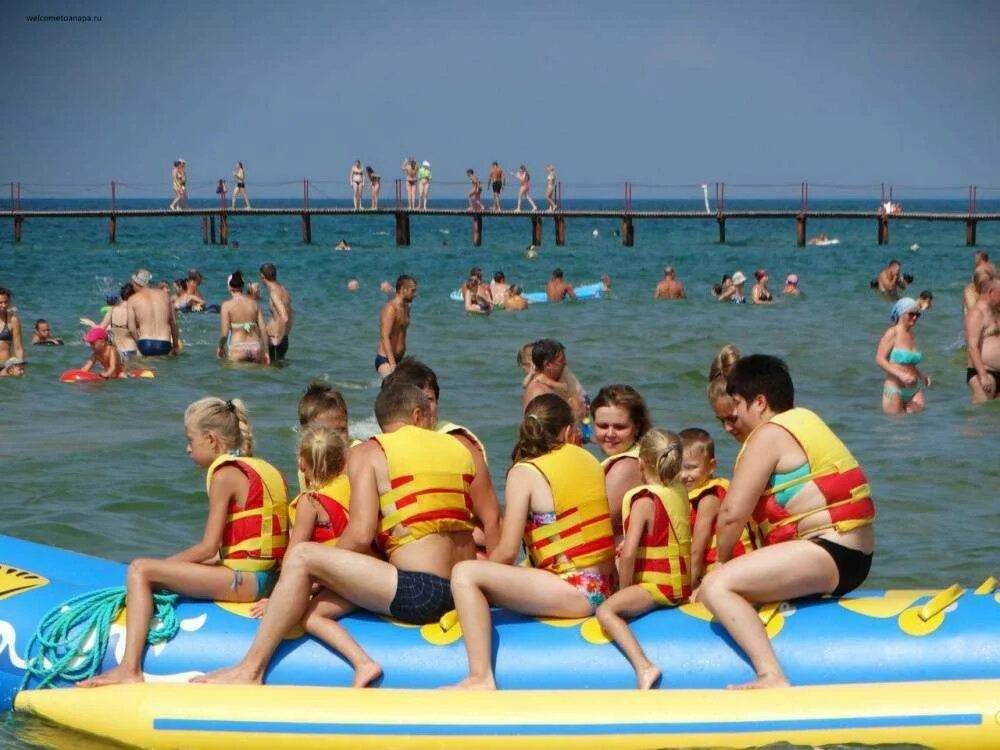 Анапа краснодарский край. Витязево аквапарк золотой пляж. Аквапарк анапа золотой пляж. Парк витязево анапа. Аквапарк анапа золотой пляж 2023.