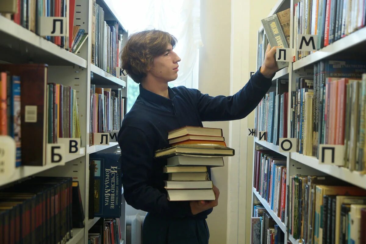 Какую нибудь научную книгу. Романчук алла ильинична урфу. чтение научной литературы. чтение специальной литературы. изучить научную литературу.