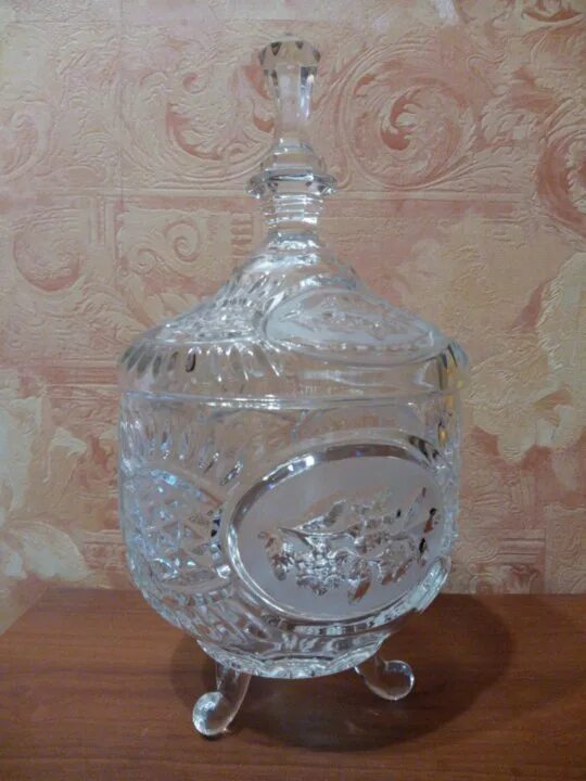 Стаканы хрусталь югославия. Ваза хрусталь югославия. Фужеры барбара югославия. Хрустальный набор югославия коллекция flora. Югославский хрусталь.