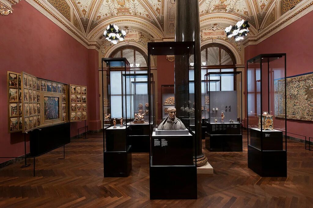 Какой музей был открыт в 19 веке. Историко-художественный музей в Вене. Kunsthistorisches Museum Вена. Музей искусств в Вене Кунсткамера. Кунсткамера Вена музей истории искусств.