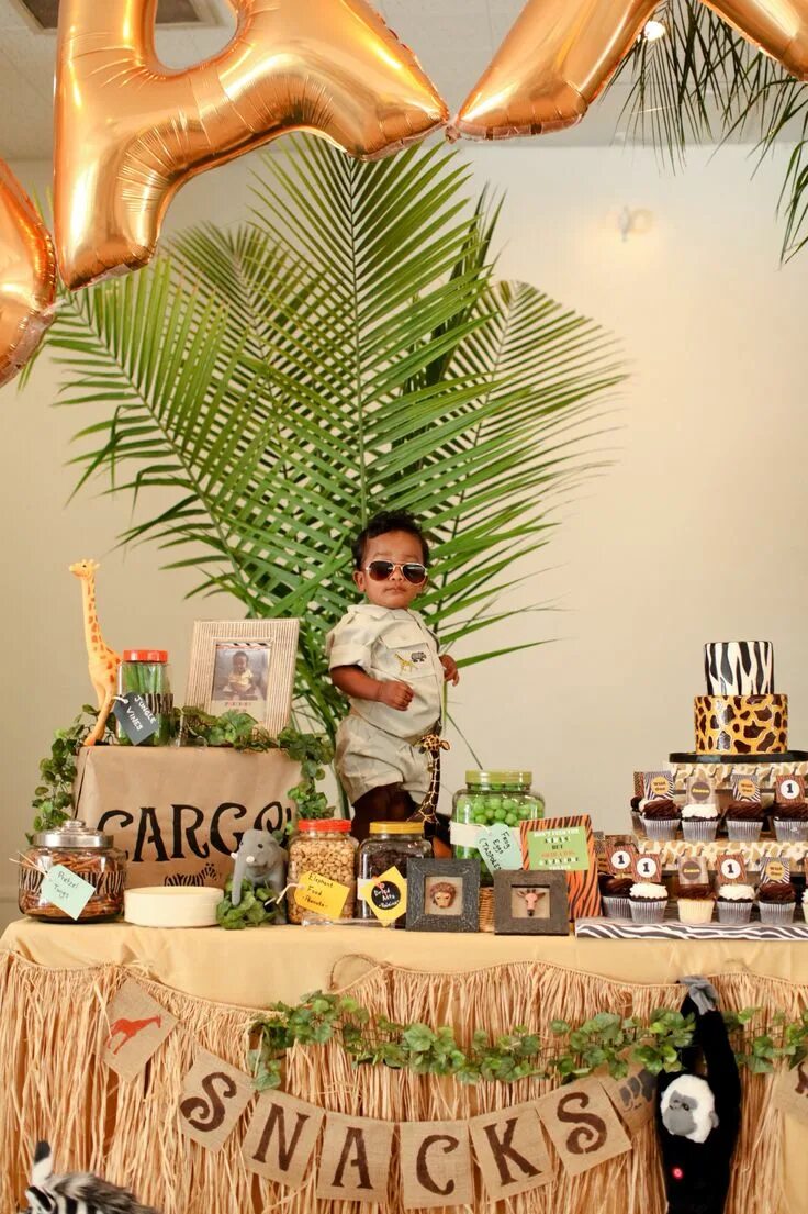 День рождения в стиле джунгли сафари. Декор в стиле джунгли. Кэнди бар для мальчика 1 год в стиле сафари. День рождения сафари. Декор в стиле джунгли.
