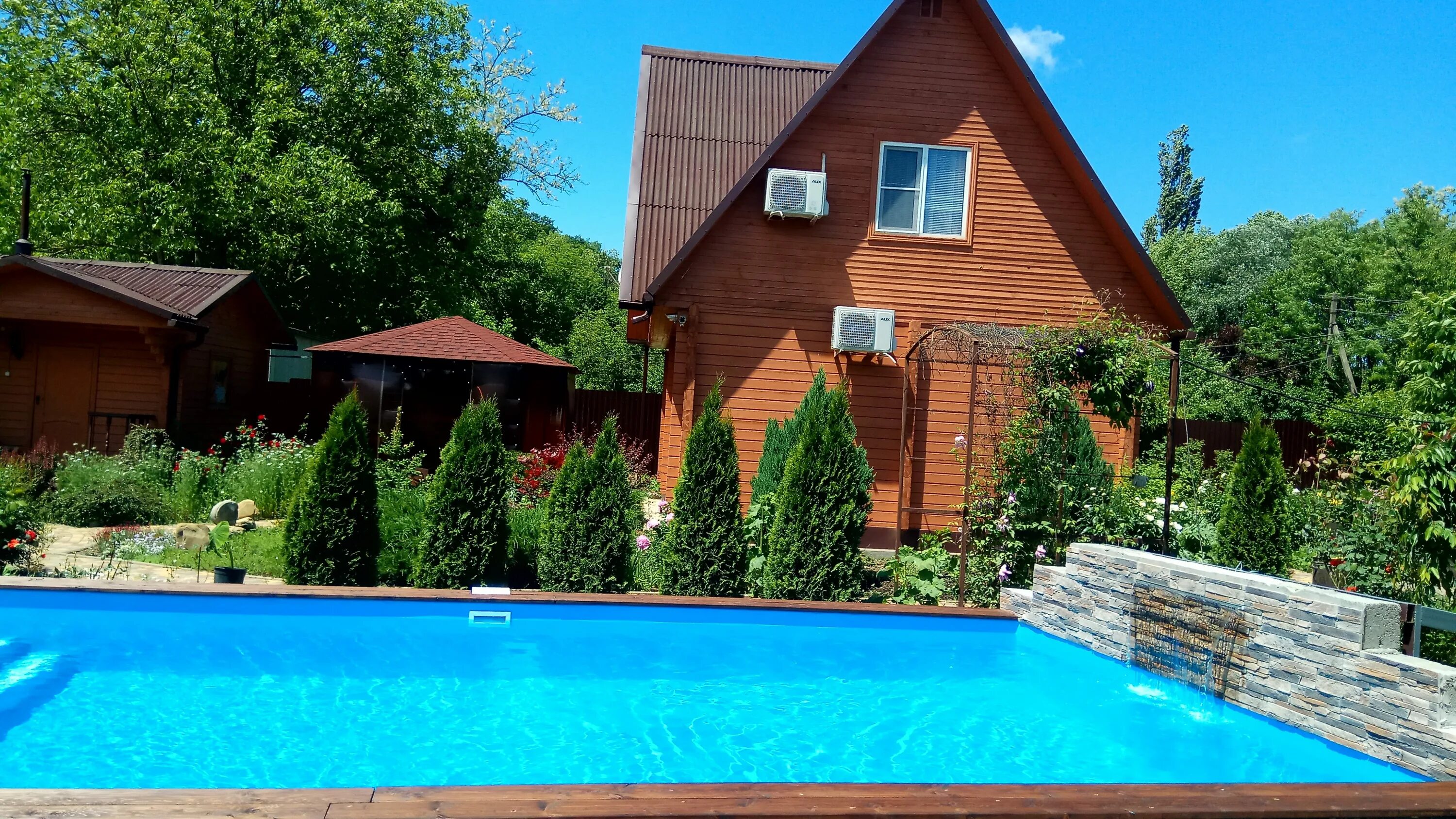 Геленджик коттедж бассейн. Гостевой дом марсель прасковеевка. Турбаза лазурный голубицкая. Кабардинка александрия дообская. Экодома виктория голубицкая.