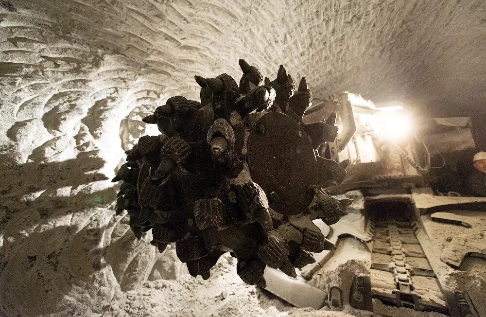 нужен рудник. шахта мирный рудник. петровский рудник (штольня) змеиногорск. нужен рудник. гутайский рудник.