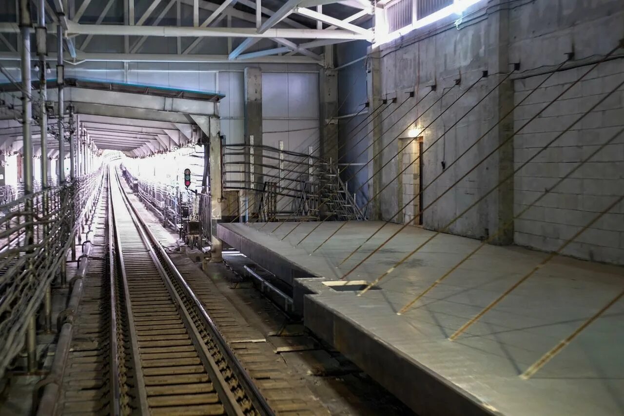 Станция метро спортивная новосибирск. Станция спортивная новосибирского метрополитена. Открытие станции спортивная новосибирск. Открылась станция спортивная. Открылась станция спортивная.