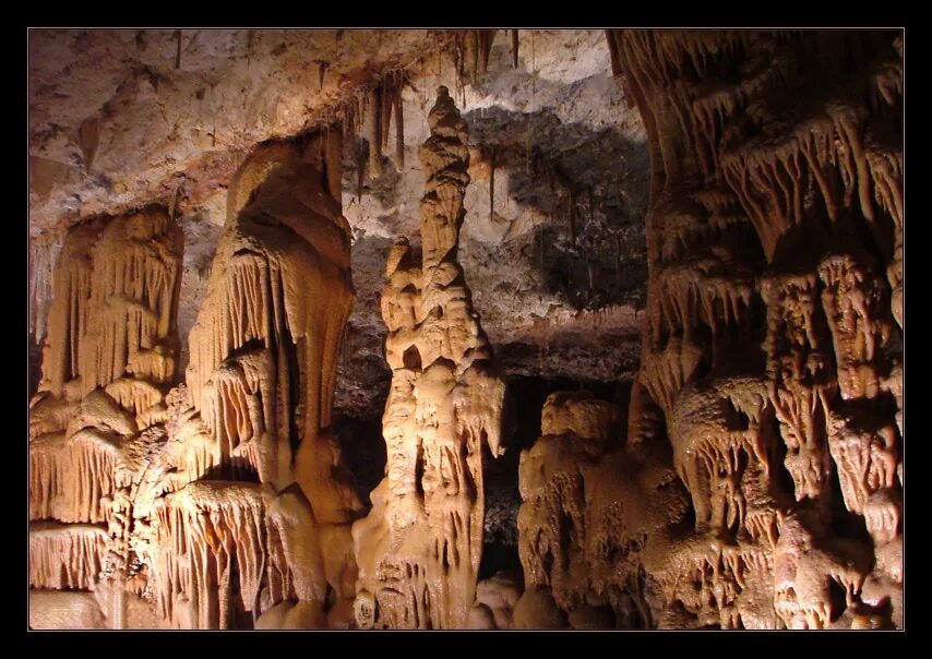 пещера бородино хакасия. бородинская пещера хакасия фото. пещера архейка хакасия. бородинская пещера. намюр: ан-сюр-лес.