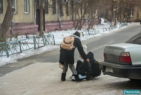 Улица выписывают