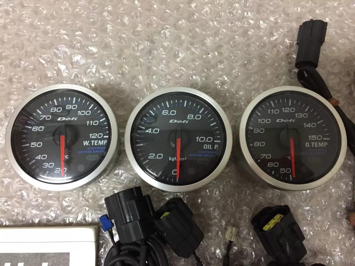 Аналог defi advance zd. Дефи давление масла. Прибор температуры масла defi a1. Датчик defi bf defi bf. Датчик defi bf advance давление масла.