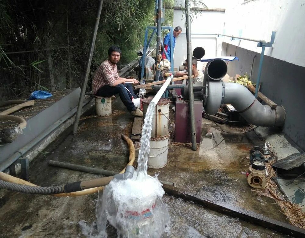 Pumping test. Pumping test