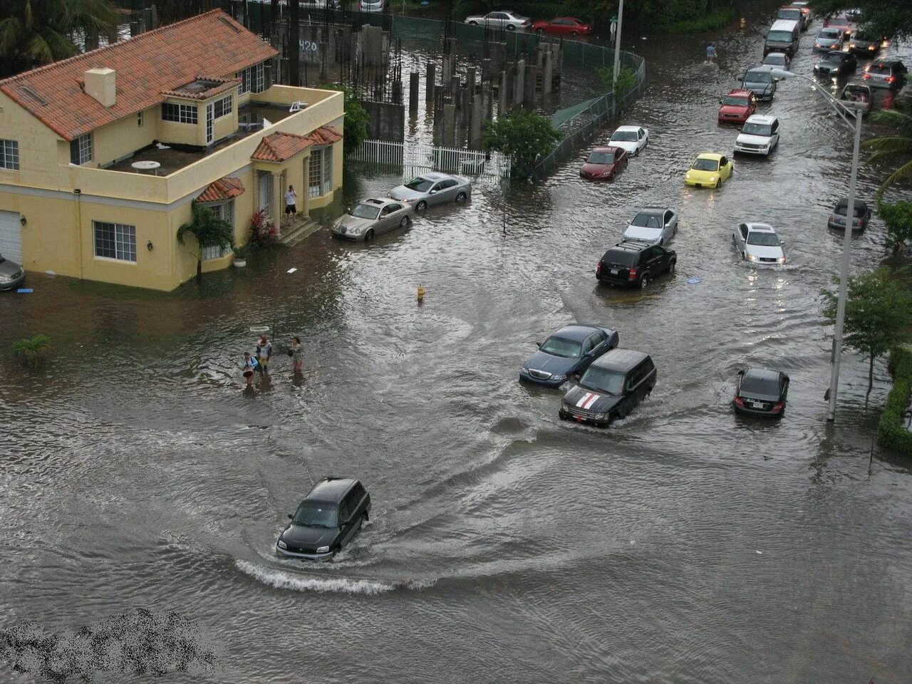 Луизиана сша. Затоп в городе. Затопления наводнения. Климат и наводнения. Климат и наводнения.