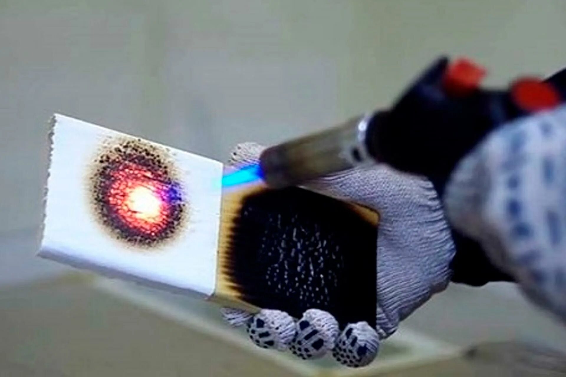 Аппарат для огнезащитной обработки тканевых. Испытания огнезащиты металлоконструкций. Испытание огнезащиты. Огнезащита прибор проверка. Огнезащита прибор проверка.