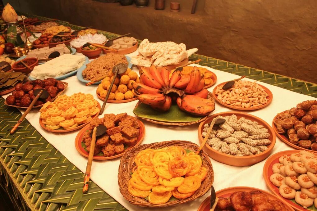 Сингальская кухня. Шри Ланка новый год. Ланкийцы еда. Индуистское питание.