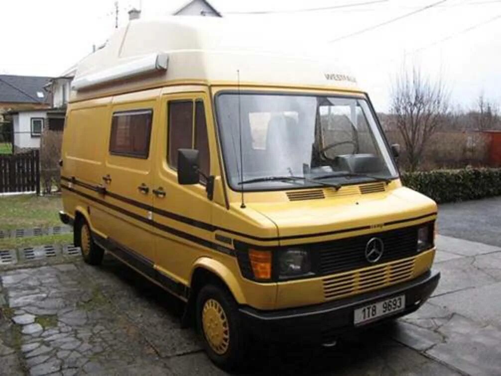 Мерс т1. Mercedes benz 207d. mercedes-benz t1 207d. мерседес бенц т1 207d. микроавтобус мерседес 207d.