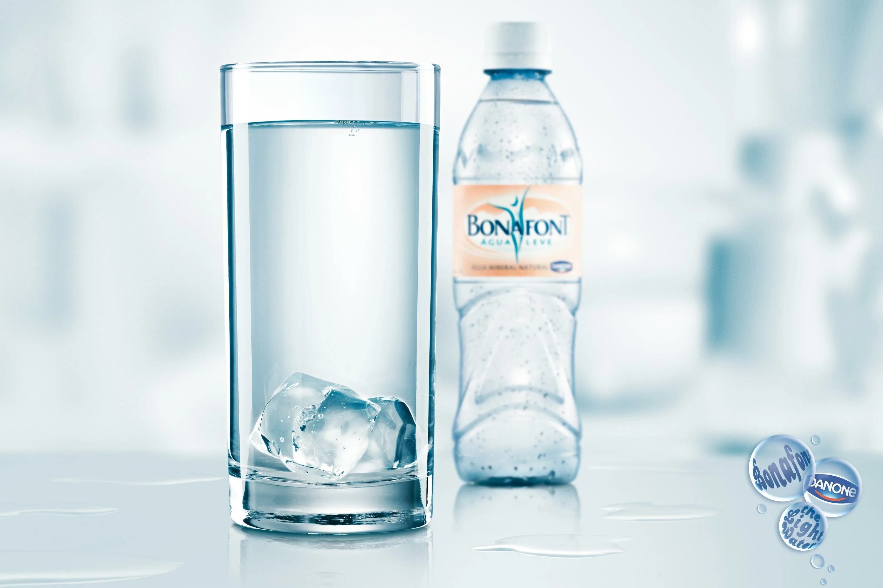 бутылка для воды. как по английски вода. включи water на русском. вода элит aqua 19 литров. вода карточка для детей.