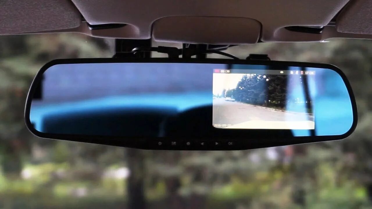 Авторегистратор с задним камерой