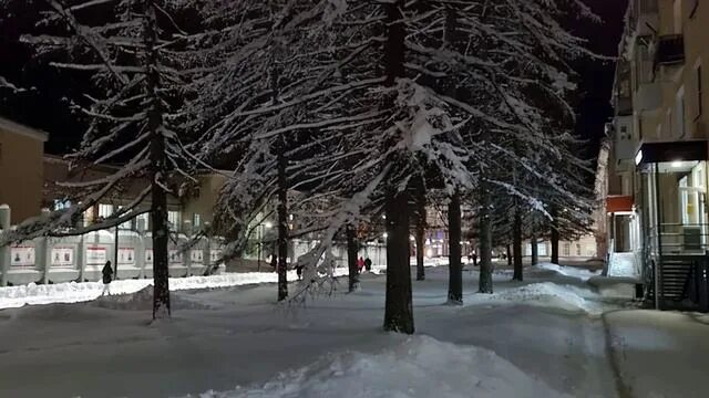 Североуральск зимой. Лазаревское прогулка по улицам. Североуральск зима хмурая. Сочи январь 2022. Североуральск камеры