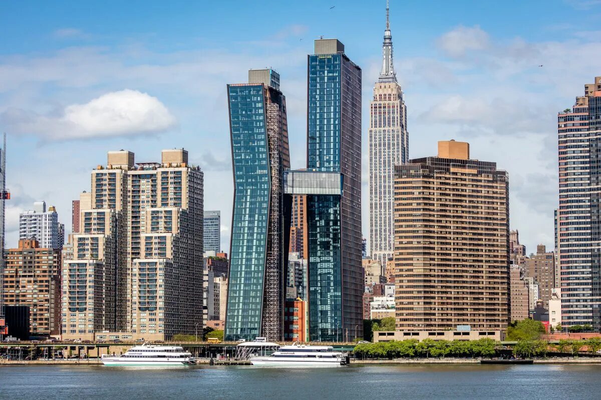 New best com. American Copper buildings (Нью-Йорк, США). Тауэр Билдинг Нью Йорк. Нью-Йорк Сити деловой центр. Сайгон небоскребы.