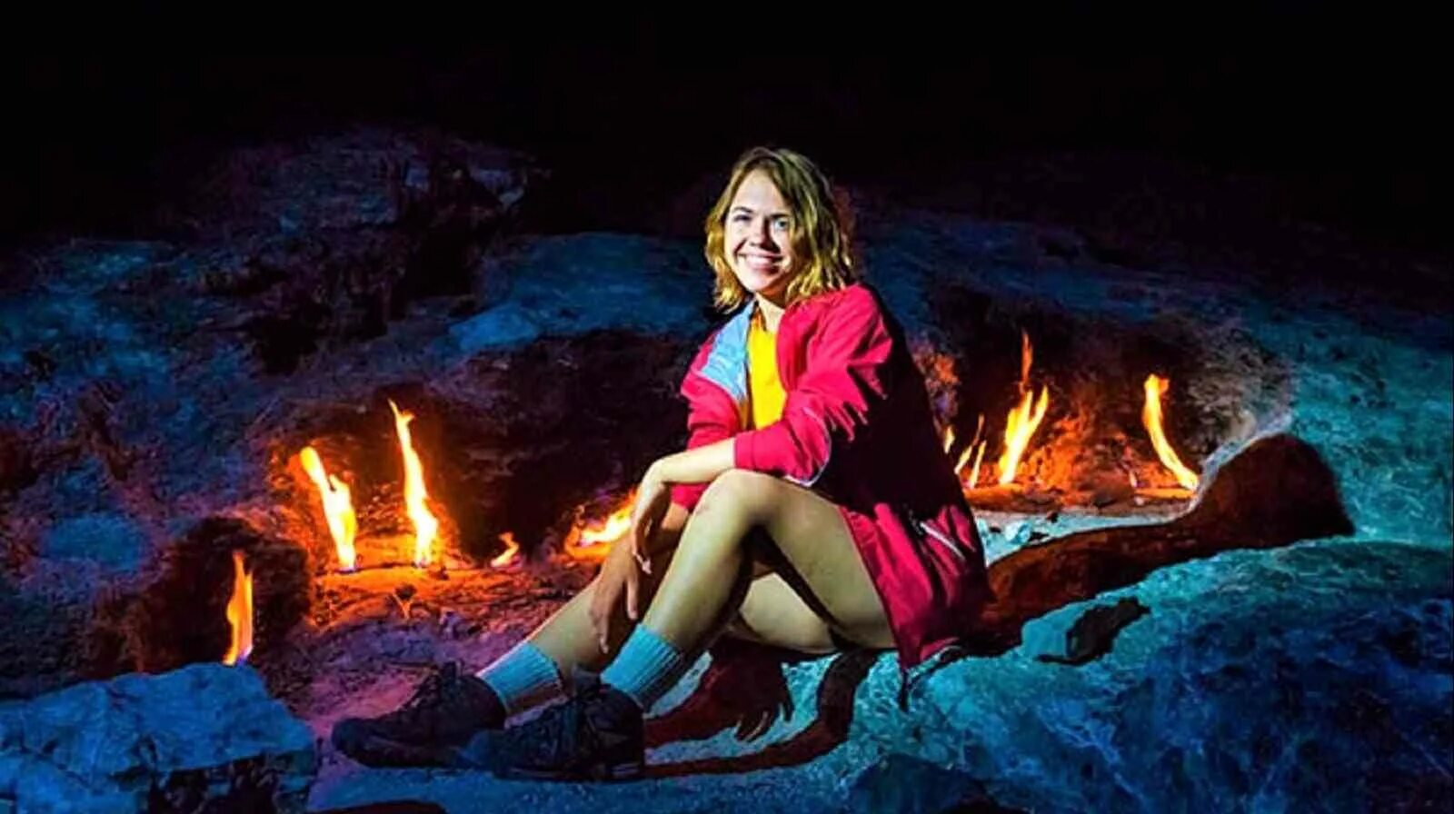 Огни химеры. Огни химеры ликийская тропа. Огненная гора янарташ кемер. Янарташ огненная гора турция. Олимпос и огни химера янарташ в кемере.