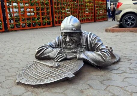 Памятник сантехнику степанычу в омске