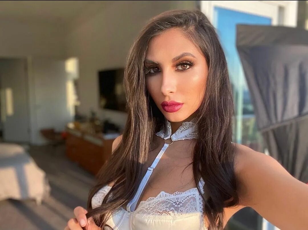 Gianna dior 2023. Emma hix gianna dior. Emma hix black dress. Gianna dior avn 2019. Gianna dior 2023.