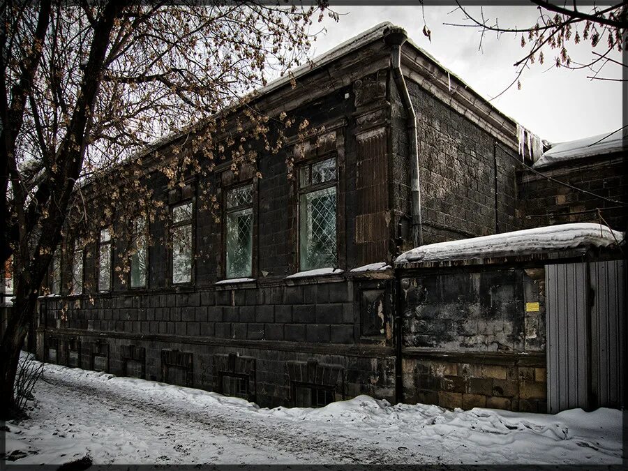 Юбилейный 122 иркутск. Юбилейный 11 микрорайон иркутск. Физкультурно-оздоровительный комплекс юбилейный. Микрорайон юбилейный иркутск. Слата иркутск юбилейный.