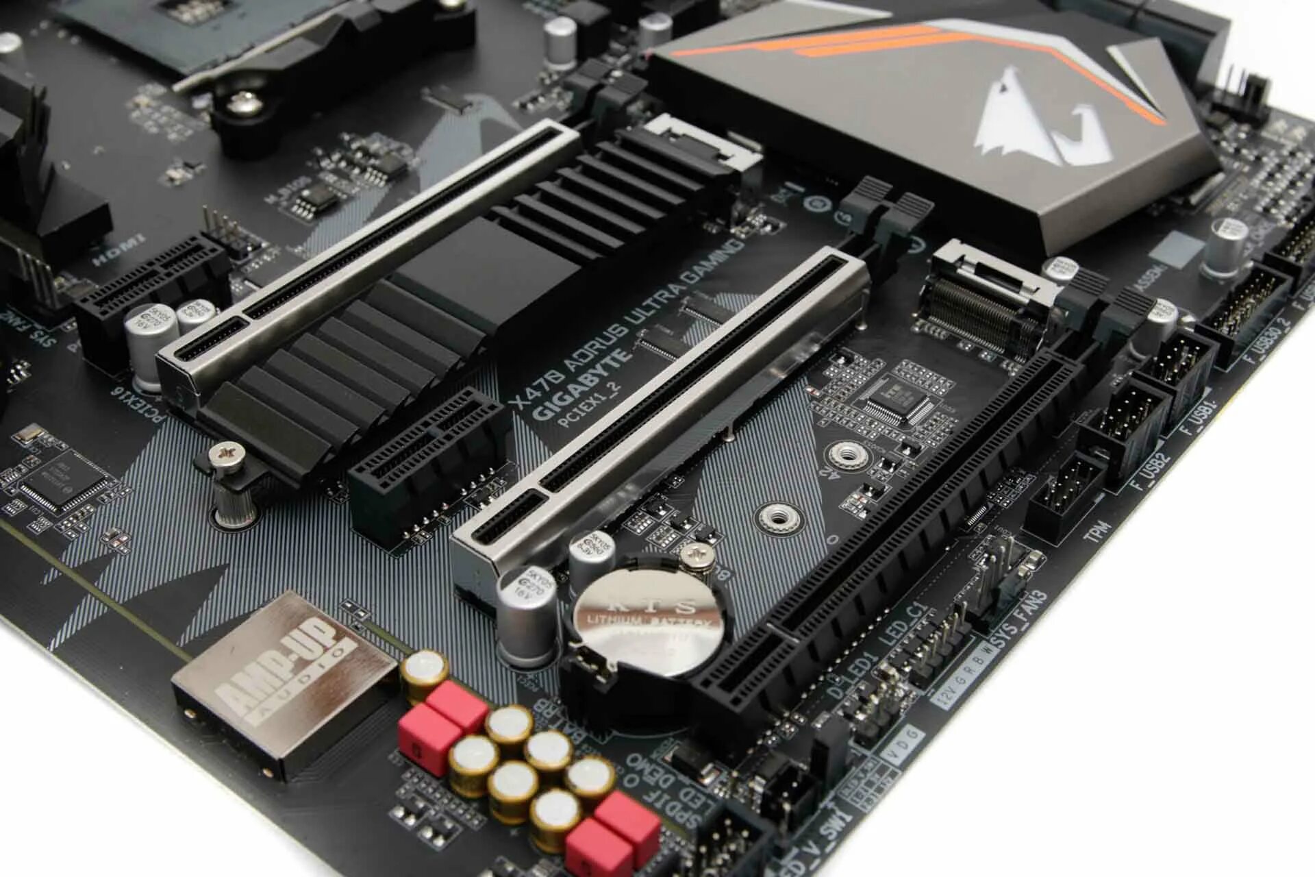Pci e 4.0 процессоры. Pci express 4.0 материнская плата. материнская плата gigabyte x470. aorus x470. gigabyte x470 aorus ultra gaming.