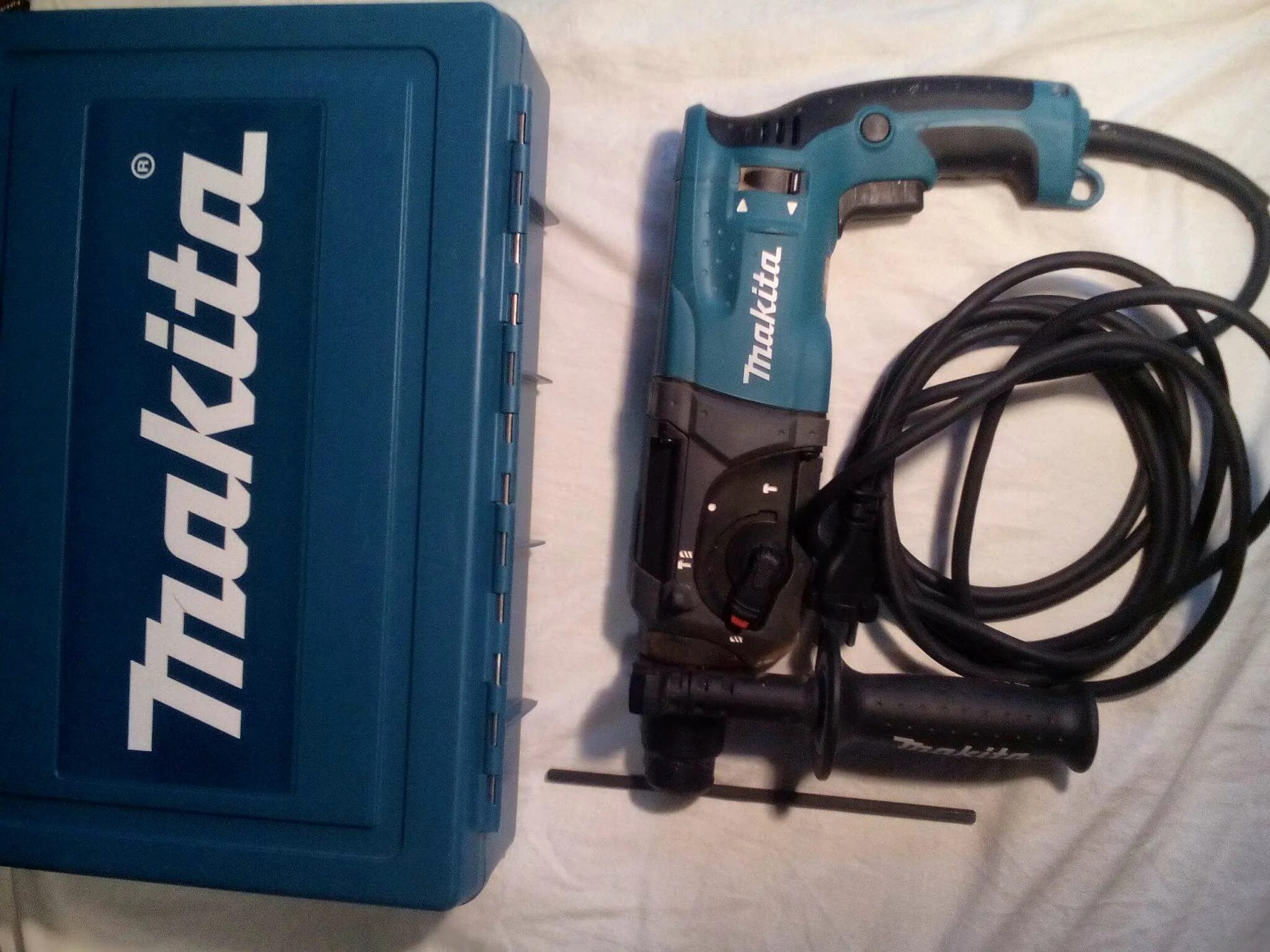 Перфоратор Макита HR 2470. Перфоратор Makita hr5212c. Перфоратор Makita 2470 оригинал. Перфоратор Makita hr2470x15. Makita hr2470x15