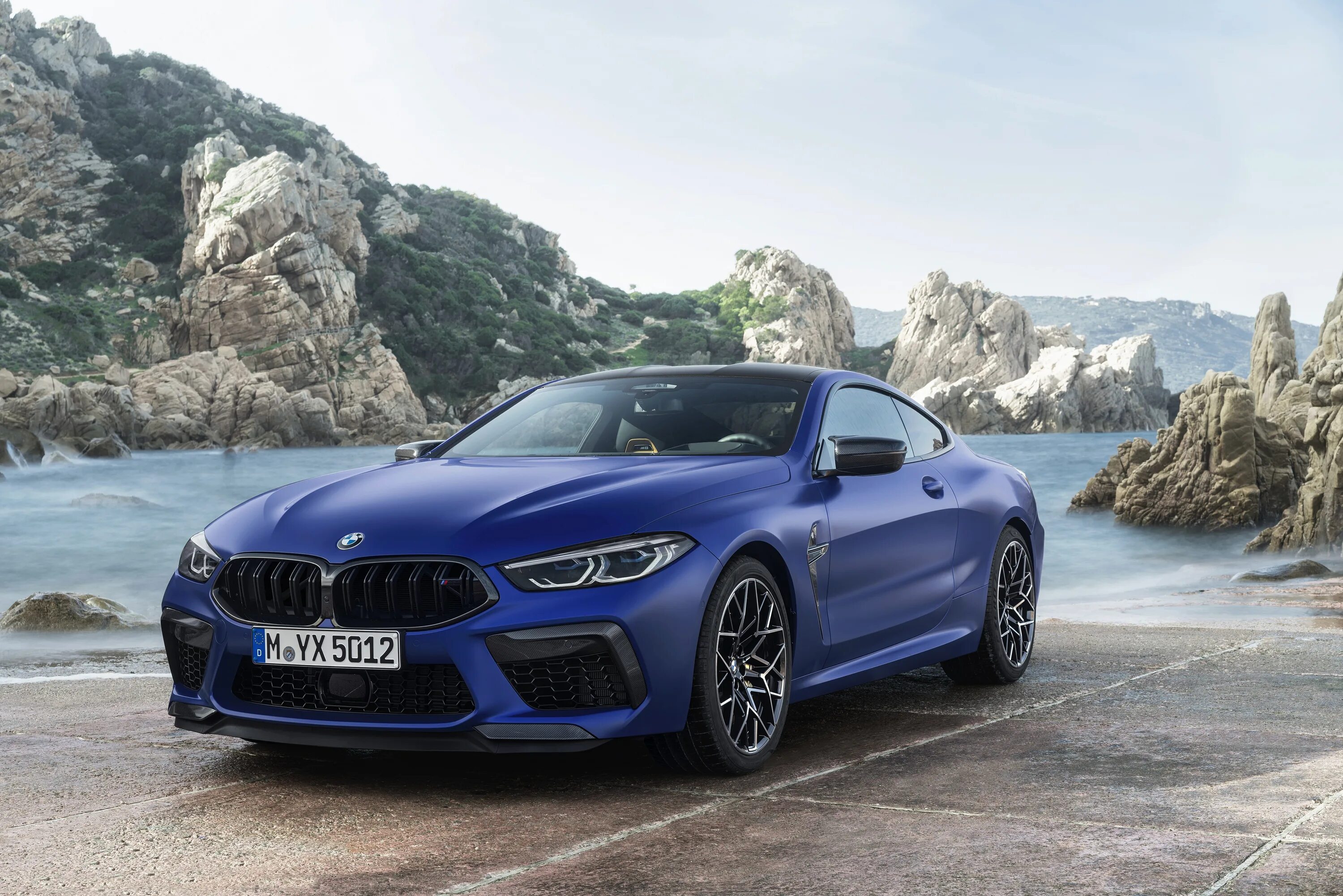 BMW m8 2020. BMW m8 Coupe. БМВ м8 Компетишн фиолетовая. БМВ м8 новая.