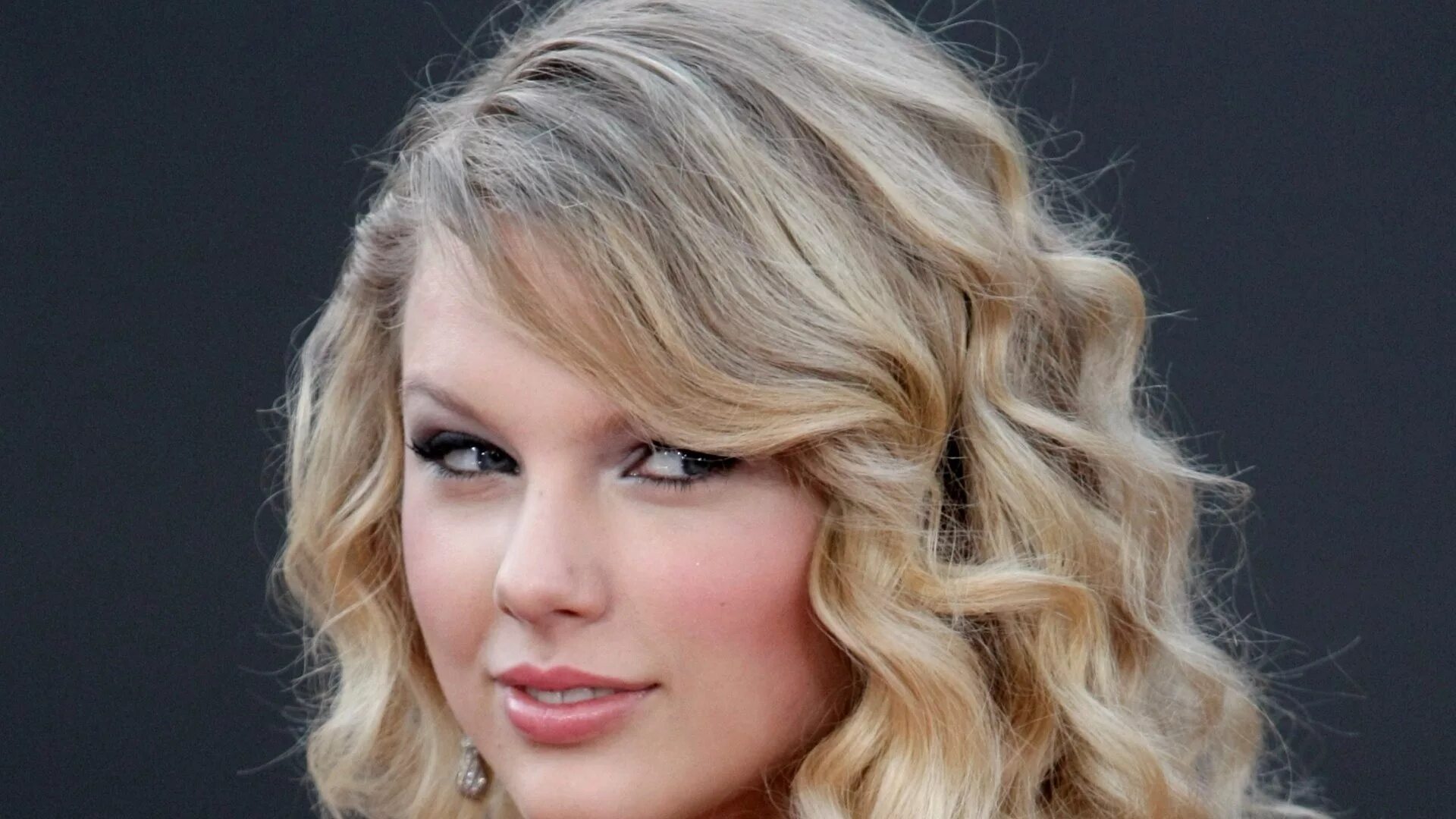 Taylor swift only. Тейлор свифт. taylor swift тейлор свифт. тейлор свифт 2025. тейлор свифт 2008.