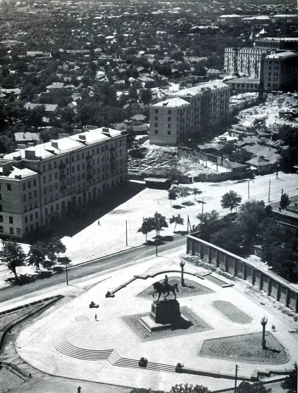 Кишинев бульвар. Кишинев 1950. Кишинев старый город. Кишинев 1950 год. Кишинев 1960.