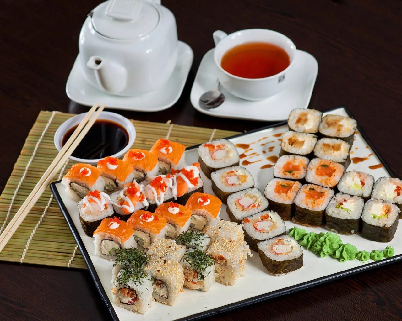 Роллы на дом курск. Японская кухня. суши и роллы. японские блюда. кухня японии.