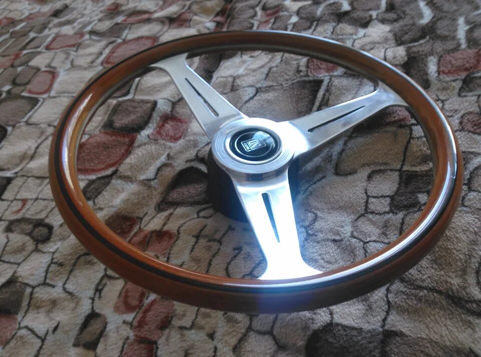 Руль nardi ваз 2101. Руль нарди 390мм. Nardi napoli 7116 кофемашина. Руль nardi torino. Nardi torino на w123.