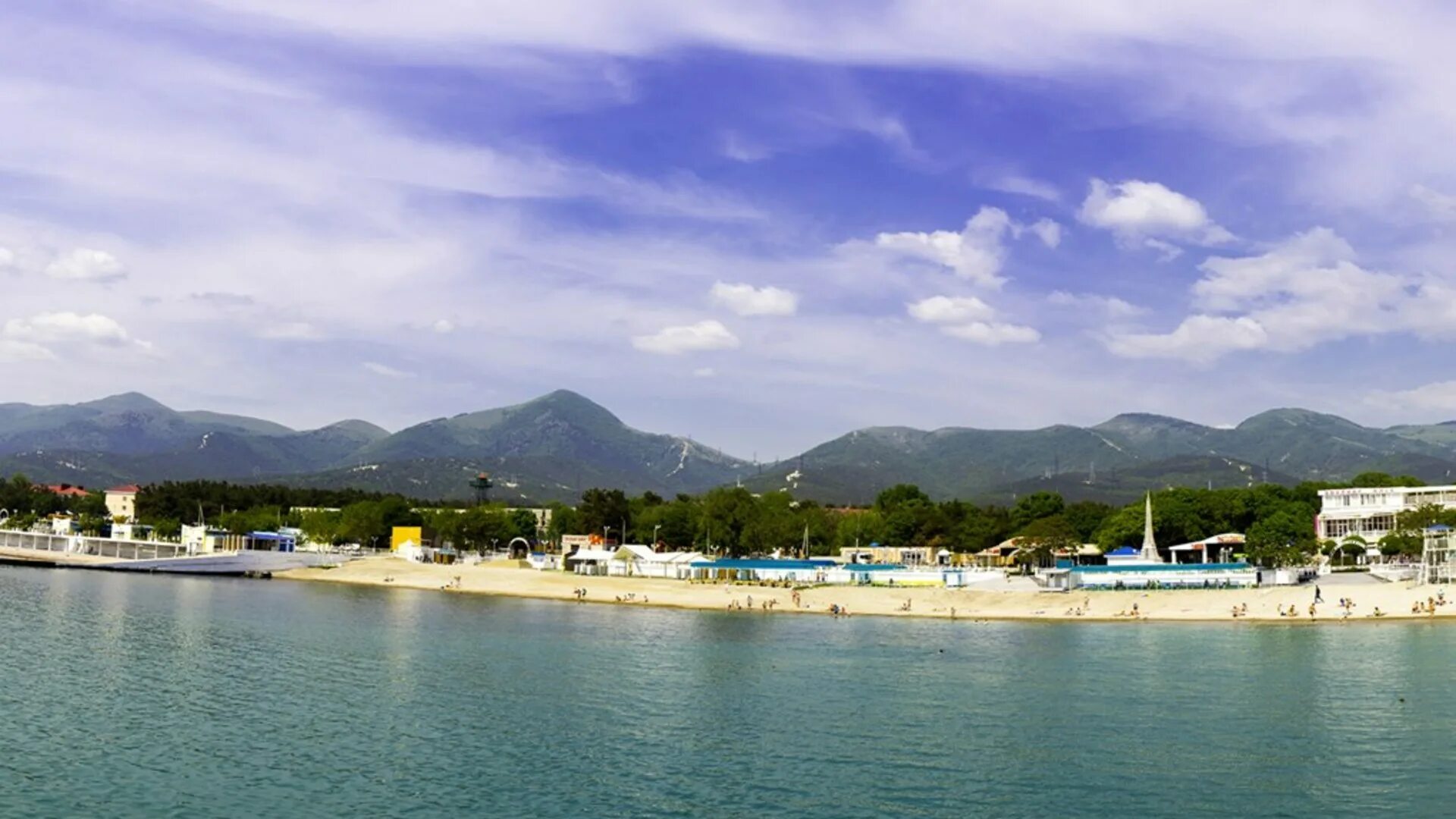 Село кабардинка. Село Кабардинка Геленджик. Кабардинка Болгария. Море в Геленджике в июле 2022 посёлок Кабардинка. Alion Кабардинка.