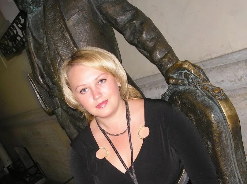 Любовь пузикова ростов. Гаджиева любовь петровна врач. Тирацуян любовь борисовна ростов-на-дону. Поэтесса и композитор женщина. Поэтесса и композитор женщина.