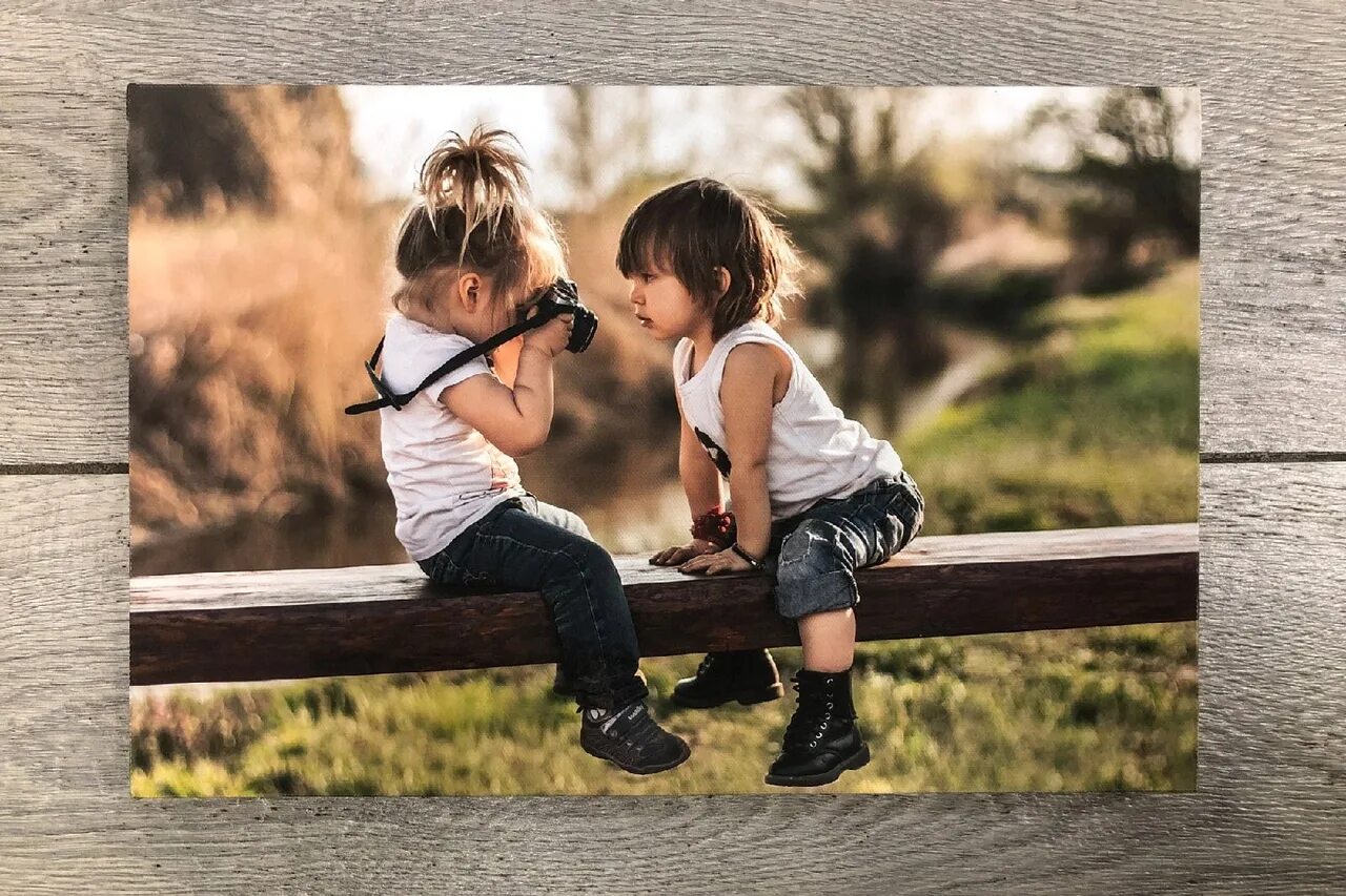 Кто первый скажет что это девочка. Краткость не только сестра таланта но и мать больших недоразумений. Какая вы прелесть сказал он. Кто первый скажет что это девочка. Маленькая вредная девочка.