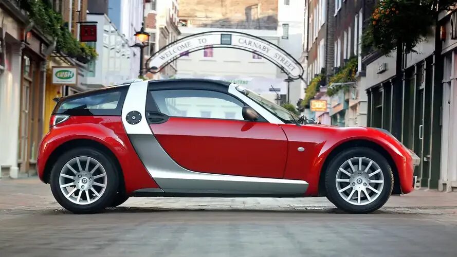 Smart spor. Smart Roadster Coupe. Смарт родстер 2003. Mercedes Smart Roadster 2003. Машина Smart Roadster.