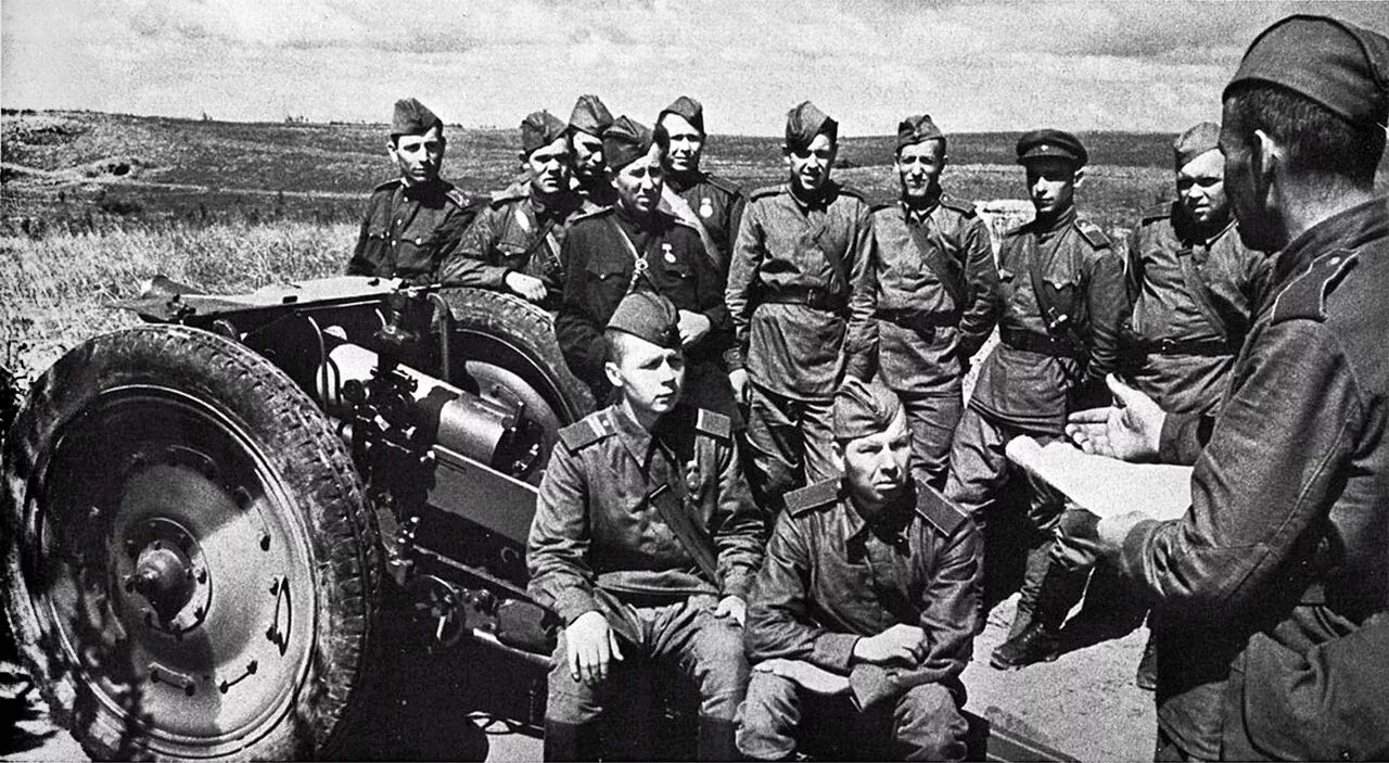 Солдаты красной армии ВОВ 1941 1945. Солдат красной армии ВОВ 1941. РККА В Великой Отечественной войне. Артиллерия РККА В 1941.