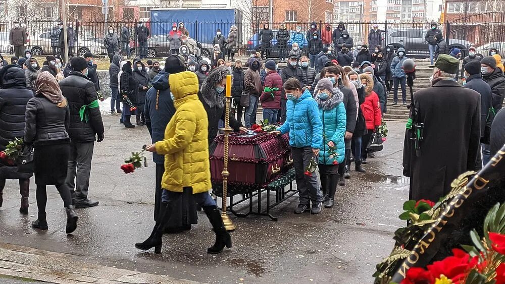 Прощание с Бышовым Рязань. Похороны Николая Бышова. Прощание с погибшим в Рязани. Агротехнологический университет Рязань ректор. Прощание вести