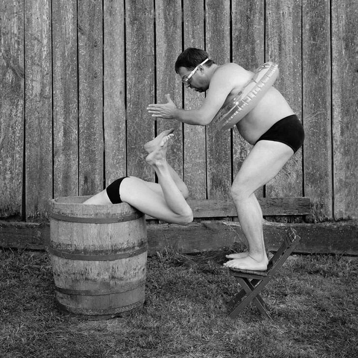 Ретро баня общественная. Дореволюционная ванная комната. Фотосессия в деревне. Зигмунд фрейд и карл юнг отдыхают с друзьями после бани 1907 год. Девушки в деревне.