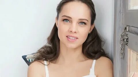 Женя Отрадная жалаңаш эротикалық фотосурет