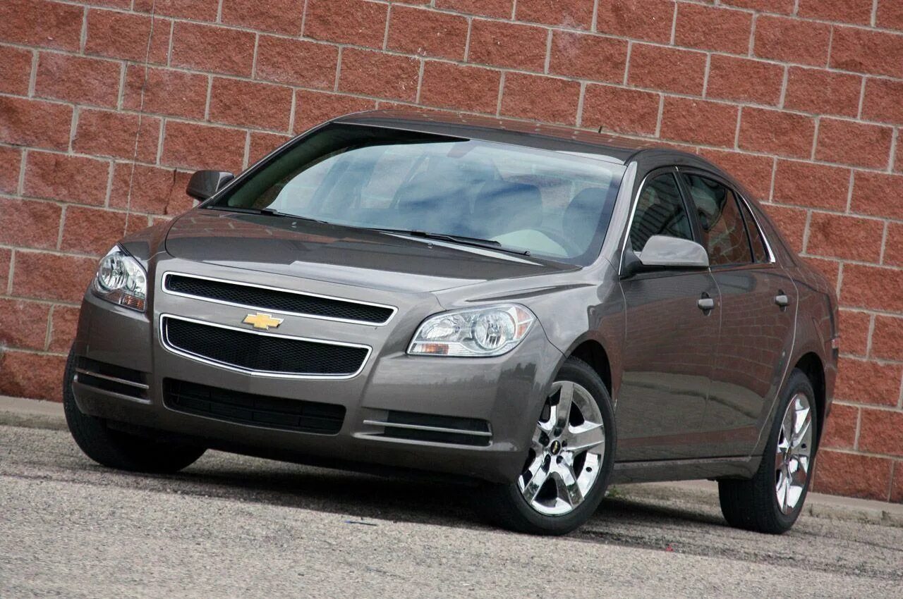 Шевроле седан 2010. Шевроле Малибу. Шевроле Malibu 2010. Chevrolet Malibu FWD 2010. Шевроле седан купить авито