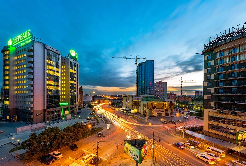 Город новосибирск. Центр новосибирска ночью. Новосибирск инфраструктура. Оперный театр новосибирск gelio. Площадь пименова новосибирск зима.