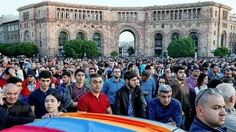 Армения апрель
