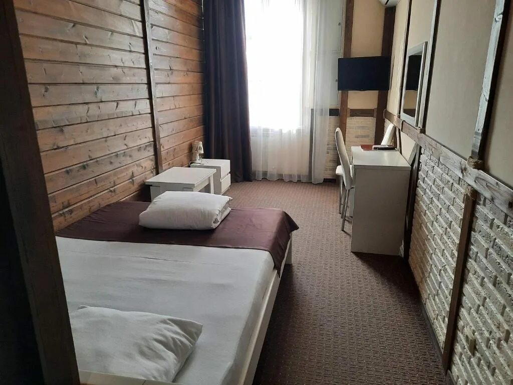 Гостиница Амстердам 2* в центре Казани, цены от 2000 руб. Свободные номера на 10