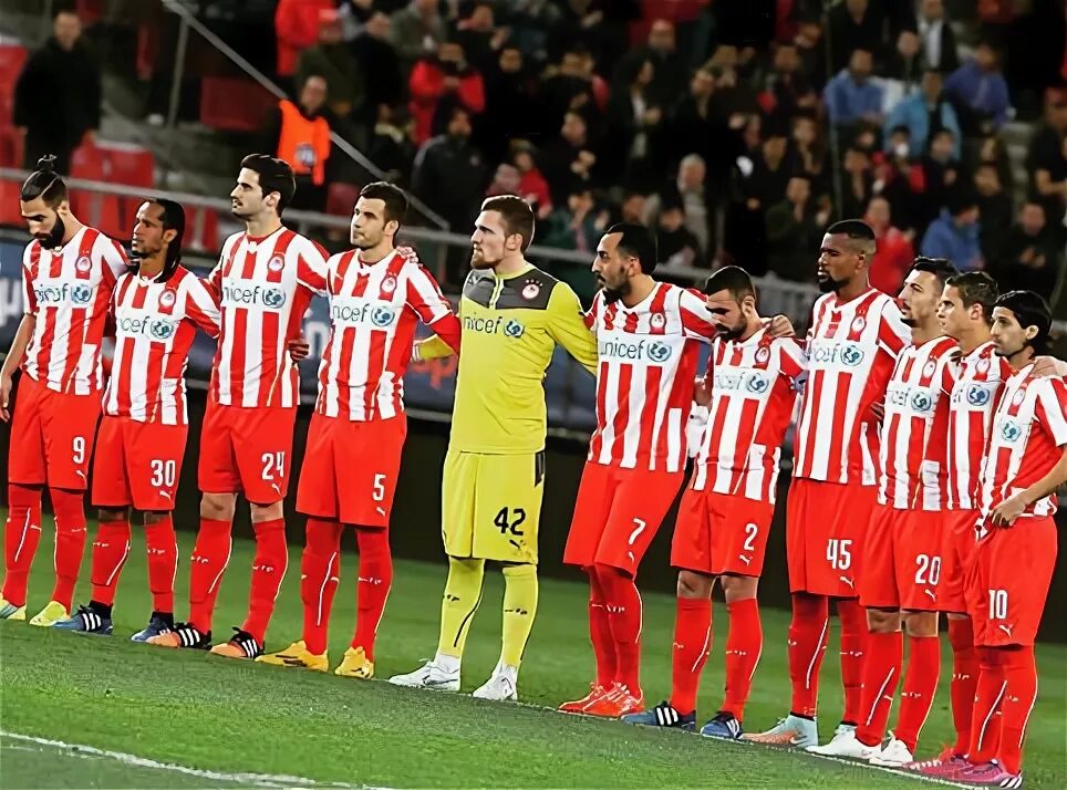 Кто сильный из команд греция. Олимпиакос 90. Атромитос афины. Атромитос афины олимпиакос. Фк атромитос.