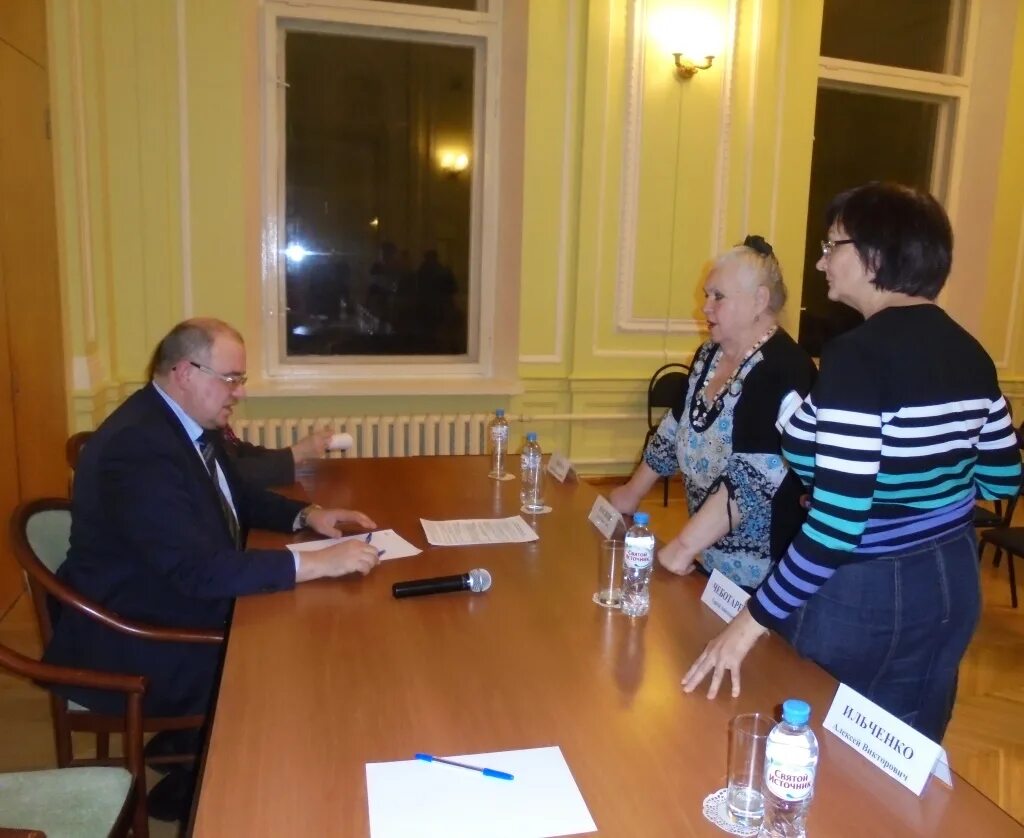 Берсенева екатерина хамовники. Глава управы хамовники. Глава управы чеботарев хамовники. Глава района хамовники. Управа района хамовники.